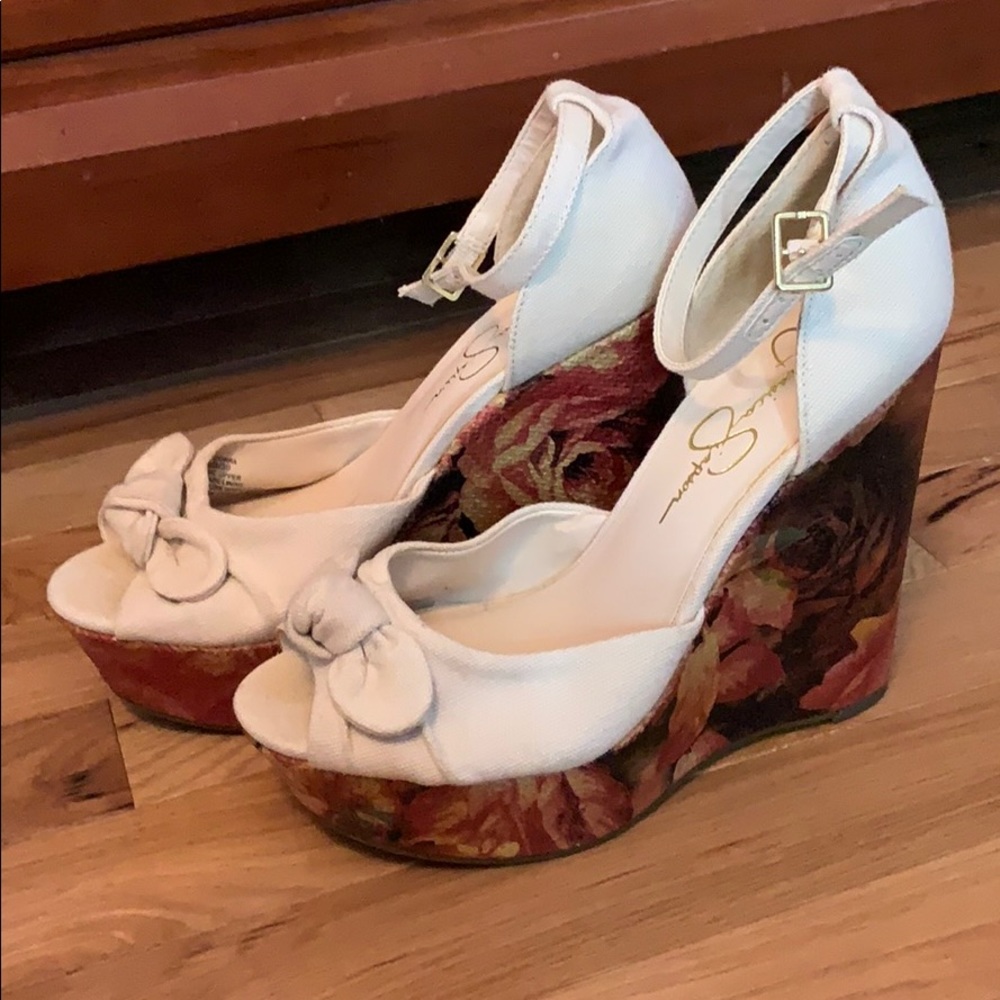 Jessica Simpson cream platform heels